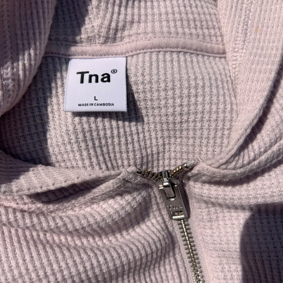 Aritzia waffle zip up - Picture 2 of 3